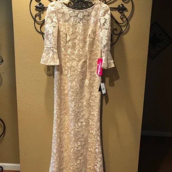 Adriana Papell floor length light champagne lace dress
